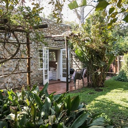 Waterfall Cottages โจฮันเนสเบิร์ก ภายนอก รูปภาพ