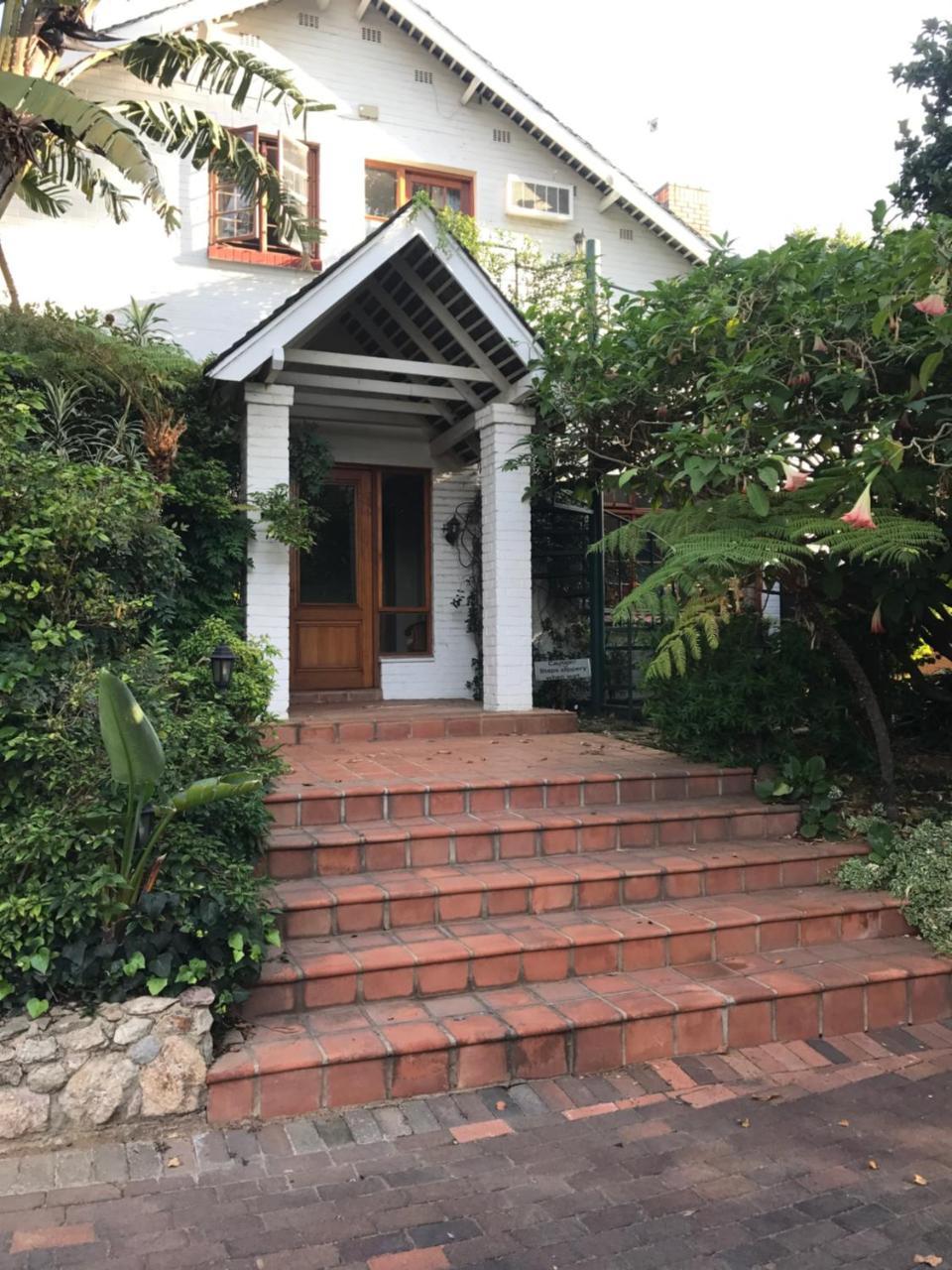 Waterfall Cottages โจฮันเนสเบิร์ก ภายนอก รูปภาพ