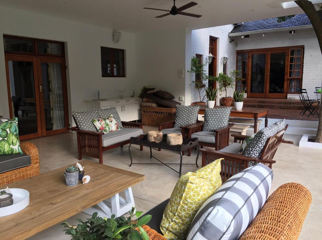 Waterfall Cottages โจฮันเนสเบิร์ก ภายนอก รูปภาพ